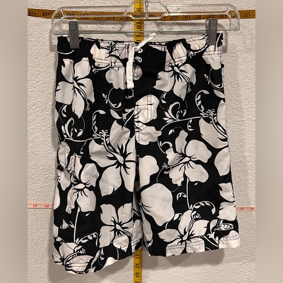 boys Hawaiian swim trunks - Picture 1 of 5